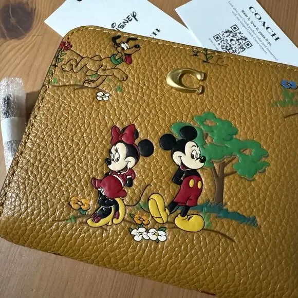 🐭Disney X Coach Essential Billfold Wallet With Mickey Mouse And Friends - Picture 6 of 11